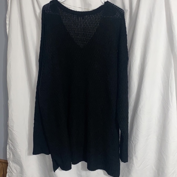 Sweater - Picture 4 of 4